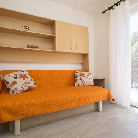 Seafront Dana - Two Bedroom With Terrace And Sea View アパート *