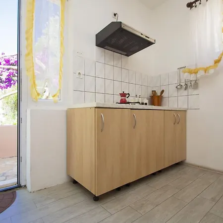 アパート Seafront Dana - Two Bedroom With Terrace And Sea View ヴェラ・ルカ