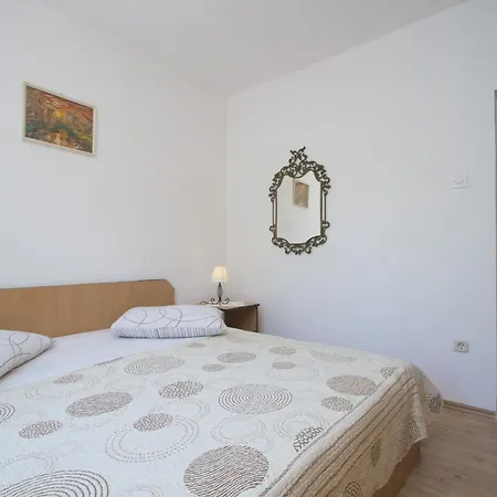 Seafront Dana - Two Bedroom With Terrace And Sea View ヴェラ・ルカ