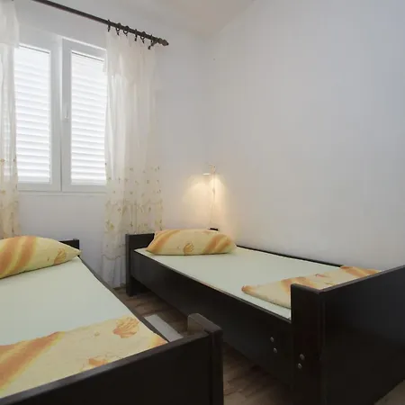 Seafront Dana - Two Bedroom With Terrace And Sea View