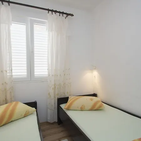 Apartment Seafront Dana - Two Bedroom With Terrace And Sea View *