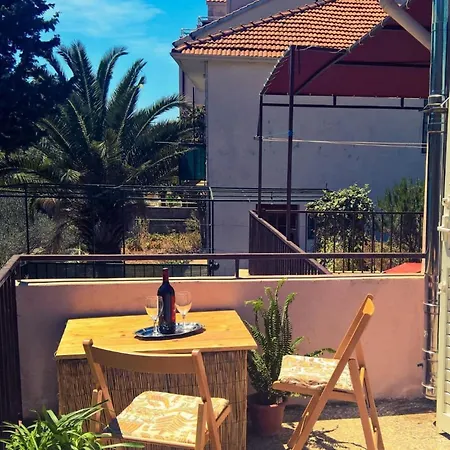 Apartment Seafront Dana - Two Bedroom With Terrace And Sea View *