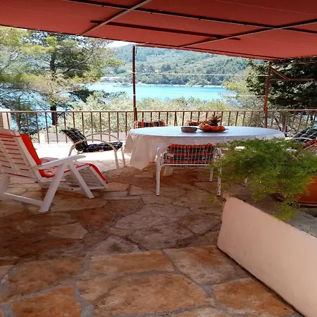 Seafront Dana - Two Bedroom With Terrace And Sea View * Vela Luka