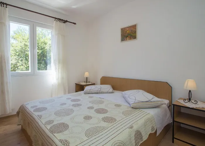 Seafront Dana - Two Bedroom With Terrace And Sea View 아파트 *