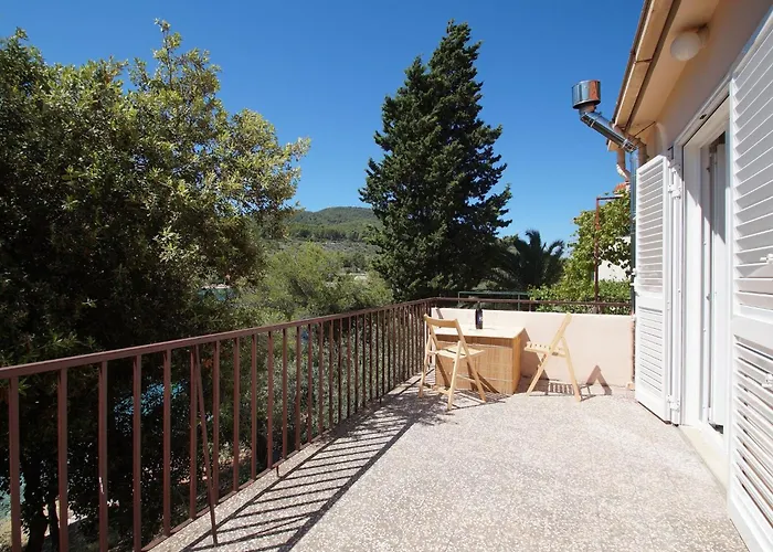 Seafront Dana - Two Bedroom With Terrace And Sea View 尼亚卢卡