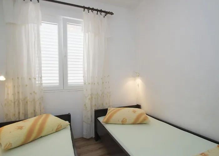 公寓 Seafront Dana - Two Bedroom With Terrace And Sea View *