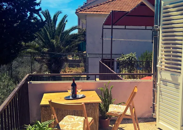 아파트 Seafront Dana - Two Bedroom With Terrace And Sea View *