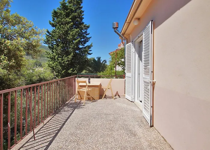 公寓 Seafront Dana - Two Bedroom With Terrace And Sea View