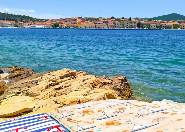 Seafront Dana - Two Bedroom With Terrace And Sea View 아파트